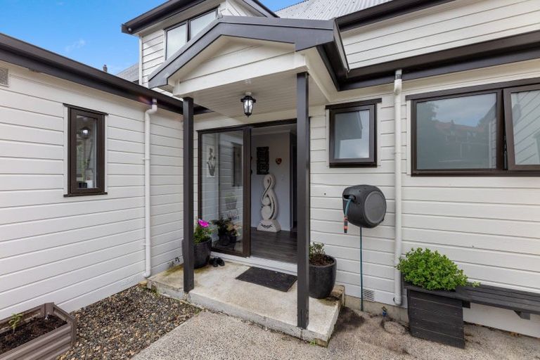 Photo of property in 90 Glenross Street, Glenross, Dunedin, 9011