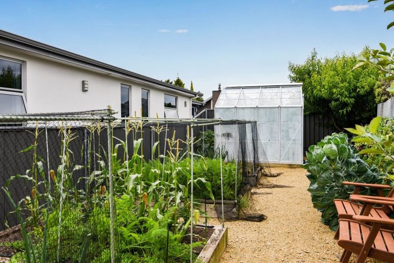 Photo of property in 12 William James Close, Mosgiel, 9024