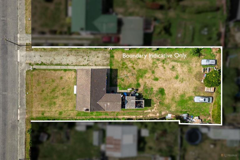 Photo of property in 15 Moorhouse Street, Waimate, 7924