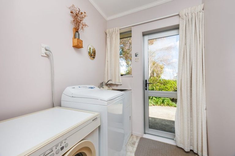 Photo of property in 879 Reid Line East, Bunnythorpe, Palmerston North, 4481
