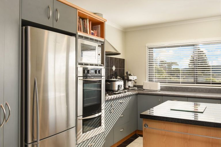 Photo of property in 50 Matipo Avenue, Pomare, Rotorua, 3015