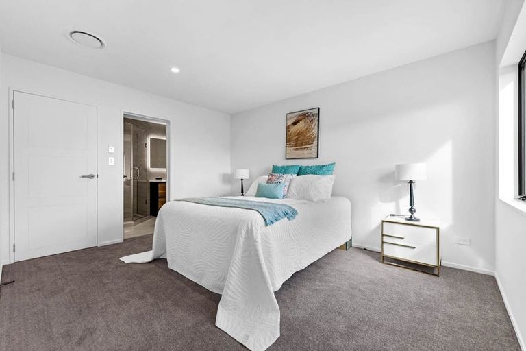 Photo of property in 11 Murray Grey Lane, Karaka, 2580