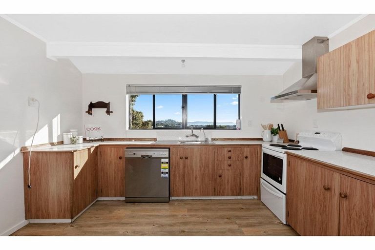 Photo of property in 599b Whangaparaoa Road, Stanmore Bay, Whangaparaoa, 0932