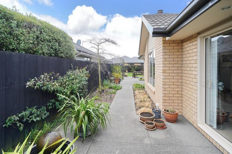 Photo of property in 9 John Campbell Crescent, Hillmorton, Christchurch, 8024