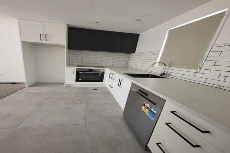 Photo of property in 2/26 Swanns Road, Richmond, Christchurch, 8013