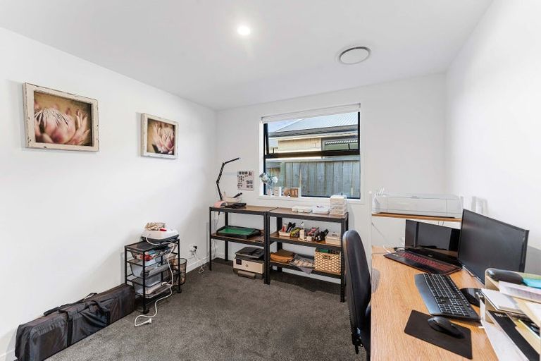 Photo of property in 11 Hinaki Street, Poike, Tauranga, 3112