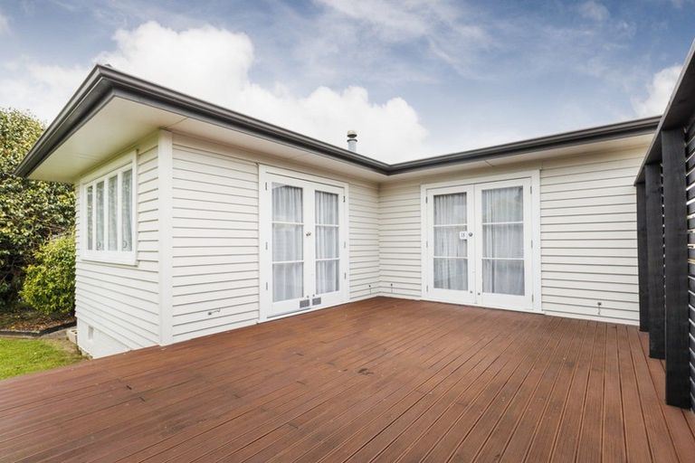 Photo of property in 10 Antrim Place, Hokowhitu, Palmerston North, 4410