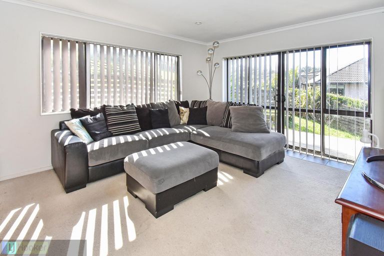 Photo of property in 105 Butcher Road, Pukekohe, 2120