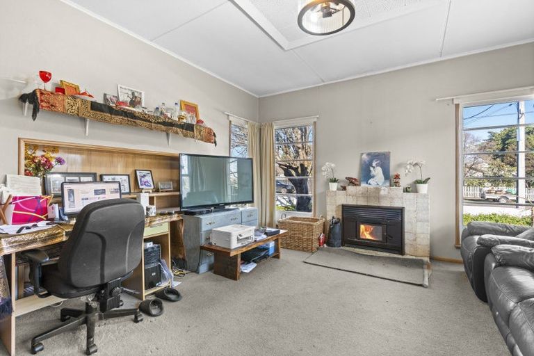 Photo of property in 72 Kent Street, Carterton, 5713