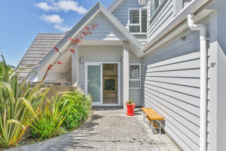 Photo of property in 25a Punjab Street, Khandallah, Wellington, 6035