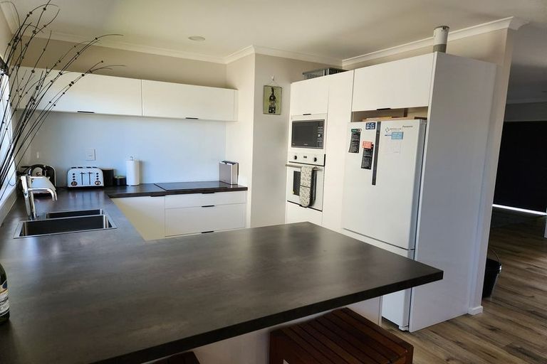 Photo of property in 130 Bream Bay Drive, Ruakaka, 0116