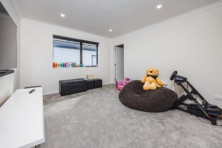 Photo of property in 74 Tir Conaill Avenue, Flat Bush, Auckland, 2019
