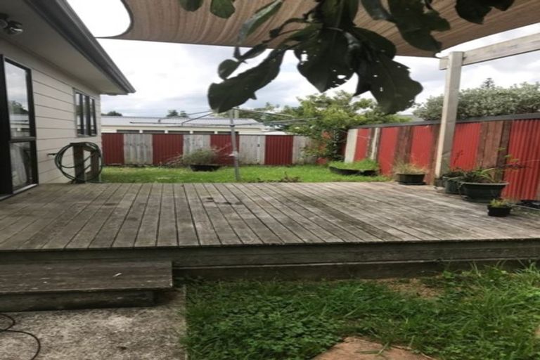 Photo of property in 206 Russell Road, Manurewa, Auckland, 2102