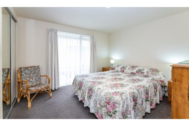 Photo of property in 72b Marshland Road, Shirley, Christchurch, 8061