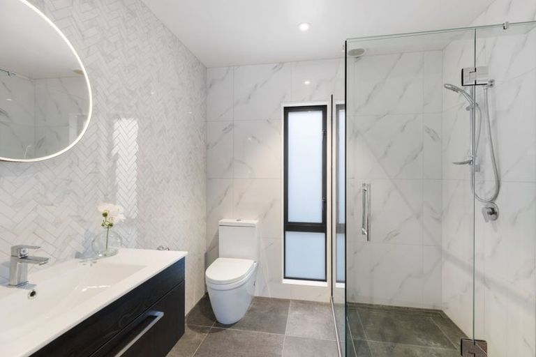 Photo of property in 9/12 Latimer Square, Christchurch Central, Christchurch, 8011