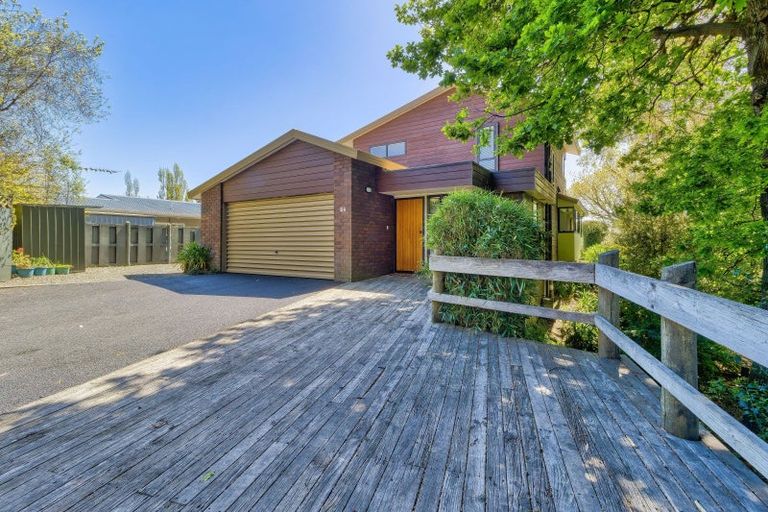 Photo of property in 24 Hunters Hill, Havelock North, 4130