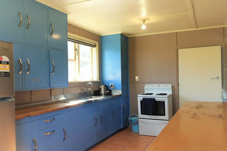 Photo of property in 4 Main Rd Ngakawau, Ngakawau, 7824