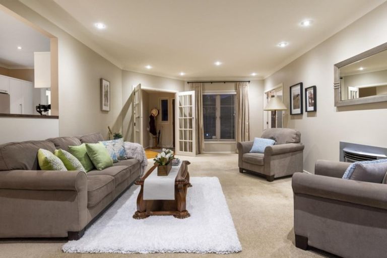 Photo of property in 17 Stratford Place, Otumoetai, Tauranga, 3110