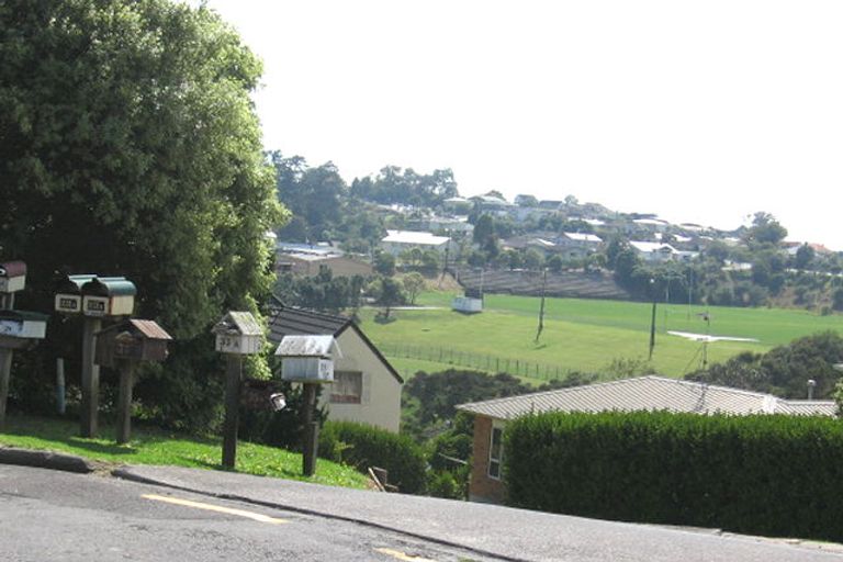 Photo of property in 2/29 John Court Street, Birkenhead, Auckland, 0626