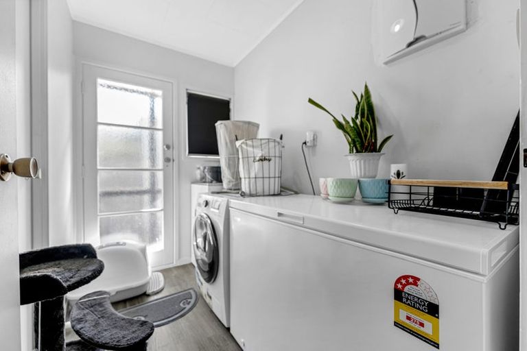 Photo of property in 207 Mahia Road, Wattle Downs, Auckland, 2102