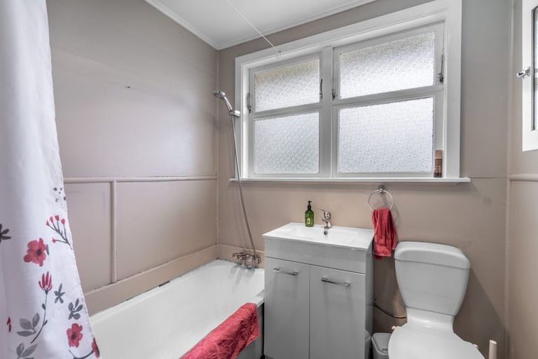 Photo of property in 52 Conway Crescent, Glengarry, Invercargill, 9810