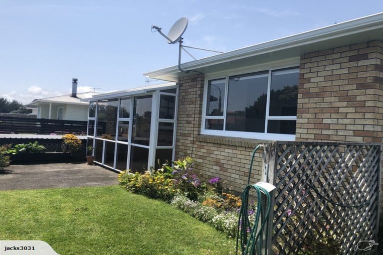 Photo of property in 2 Eton Place, Spotswood, New Plymouth, 4310