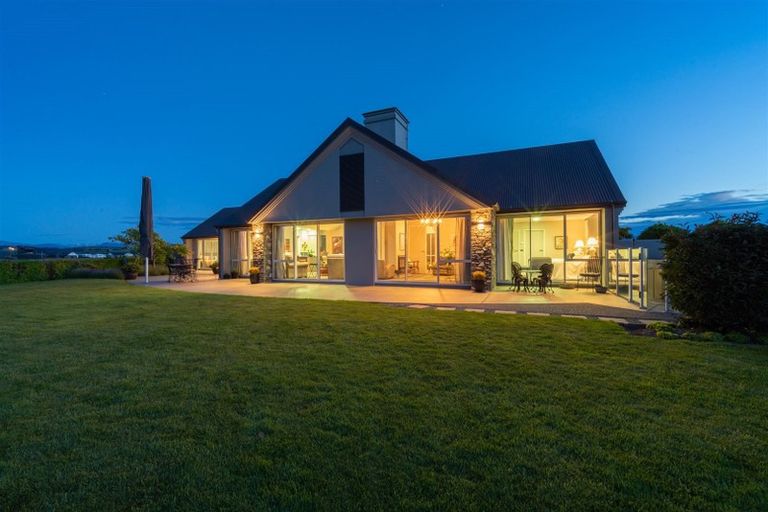 Photo of property in 140 Howden Street, Te Anau, 9600