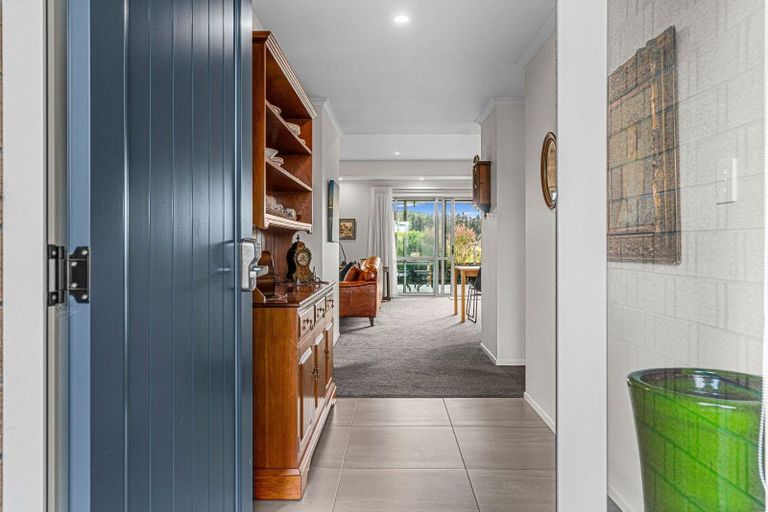 Photo of property in 72 Kedge Drive, Mangawhai, 0505