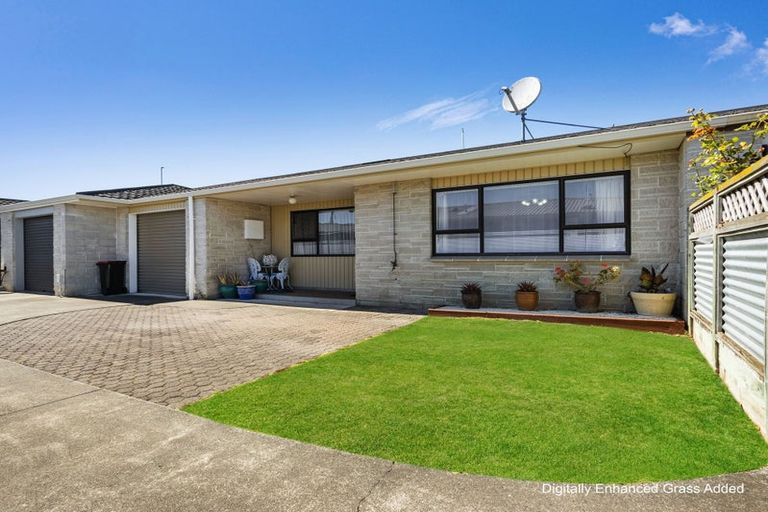 Photo of property in 2/507 Avenue Road West, Hastings, 4122