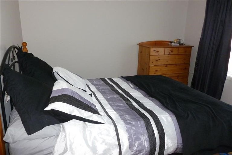 Photo of property in 2/29 Colwyn Street, Bryndwr, Christchurch, 8053