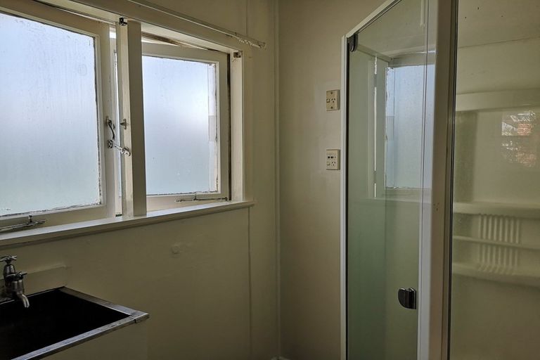 Photo of property in 24 Liston Crescent, Hillcrest, Hamilton, 3216