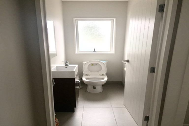 Photo of property in 46a Millen Avenue, Pakuranga, Auckland, 2010