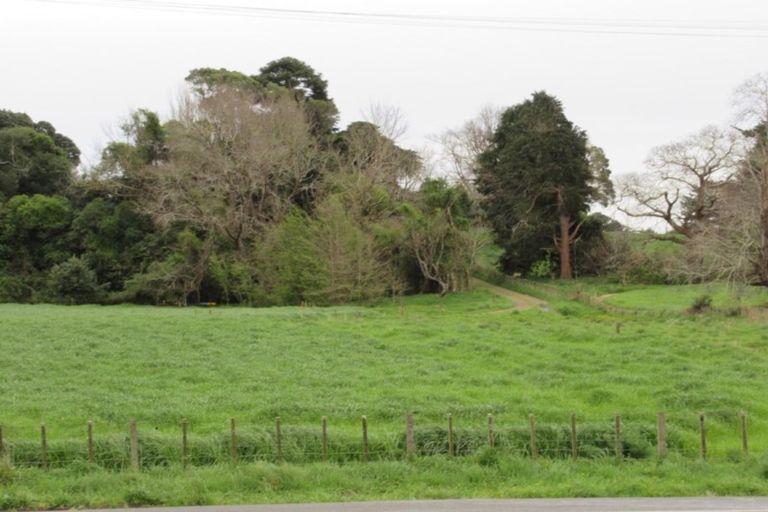 Photo of property in 1050 State Highway 1 South, Manakau, 5573