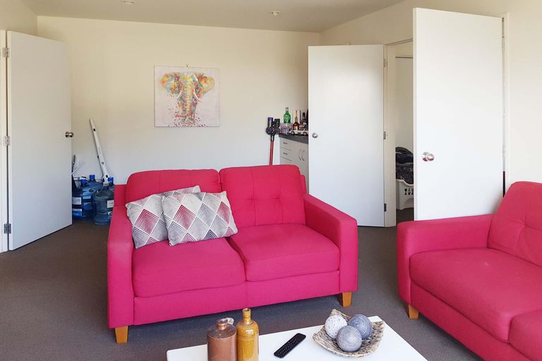 Photo of property in 42 Keri Vista Rise, Papakura, 2110