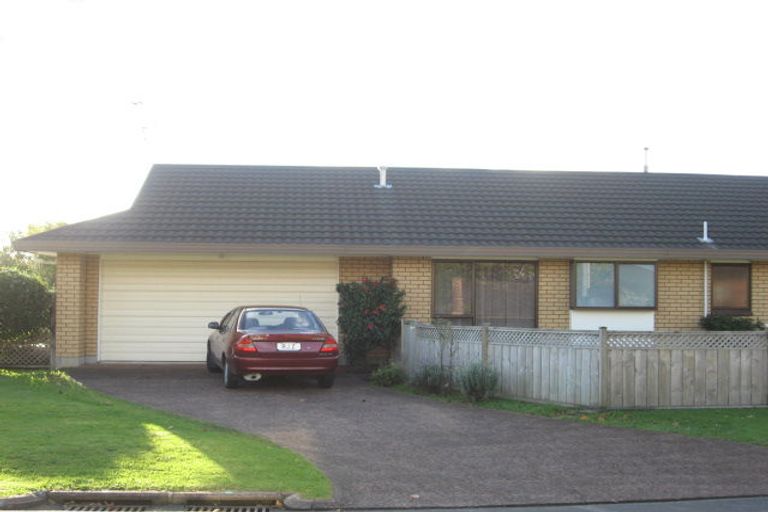 Photo of property in 1 Katote Close, The Gardens, Auckland, 2105