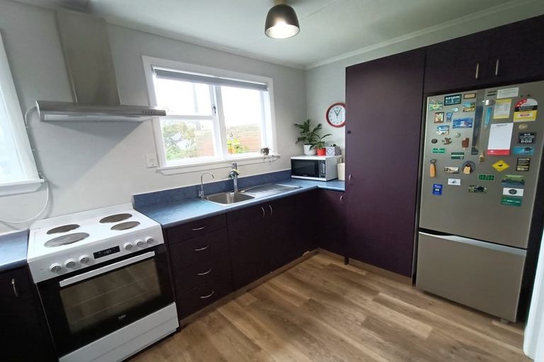 Photo of property in 9 Morere Street, Titahi Bay, Porirua, 5022