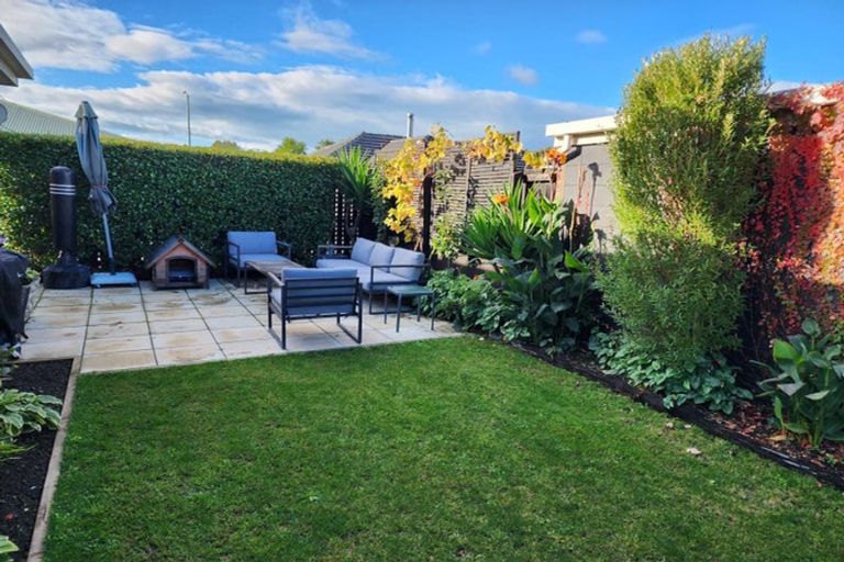 Photo of property in 3/12 Centaurus Road, Cashmere, Christchurch, 8022