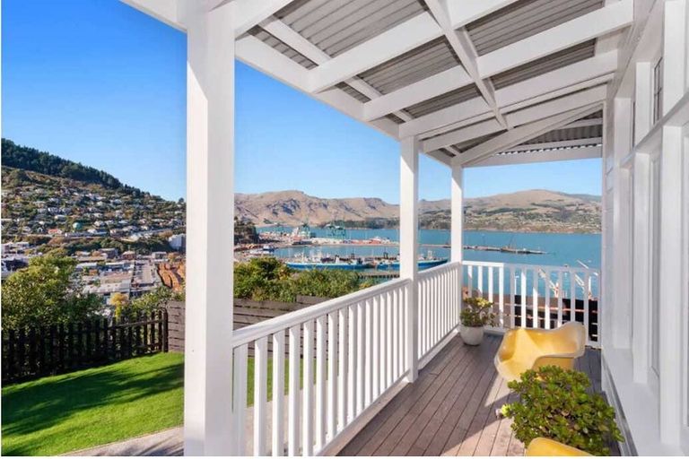 Photo of property in 7 Ticehurst Road, Lyttelton, 8082