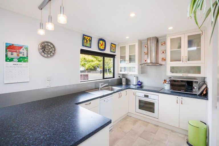 Photo of property in 93 Benmore Avenue, Cloverlea, Palmerston North, 4412