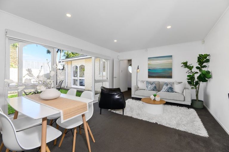 Photo of property in 28 Matuhi Rise, Henderson, Auckland, 0612