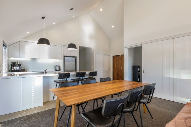 Photo of property in 8 Falconer Rise, Jacks Point, Queenstown, 9371