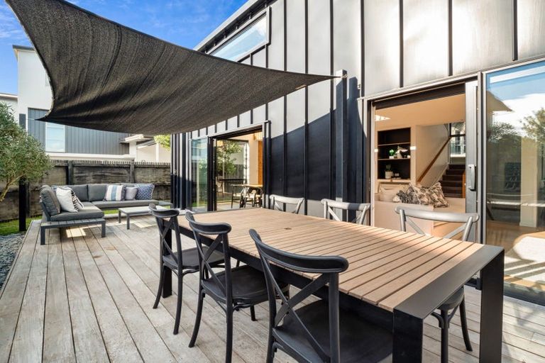 Photo of property in 347b Oceanbeach Road, Mount Maunganui, 3116