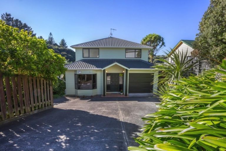 Photo of property in 8 Carvel Lane, Whitby, Porirua, 5024