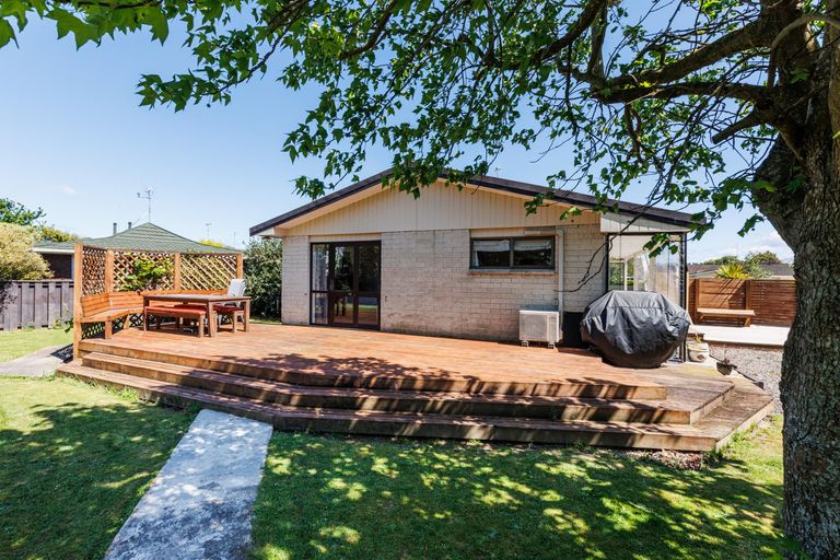 Photo of property in 7 Moyne Avenue, Milson, Palmerston North, 4414