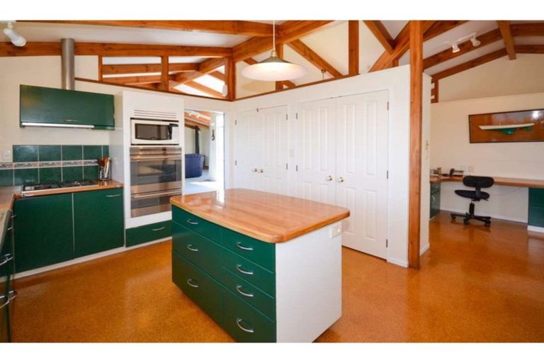 Photo of property in 61 Doves Bay Road, Kerikeri, 0294