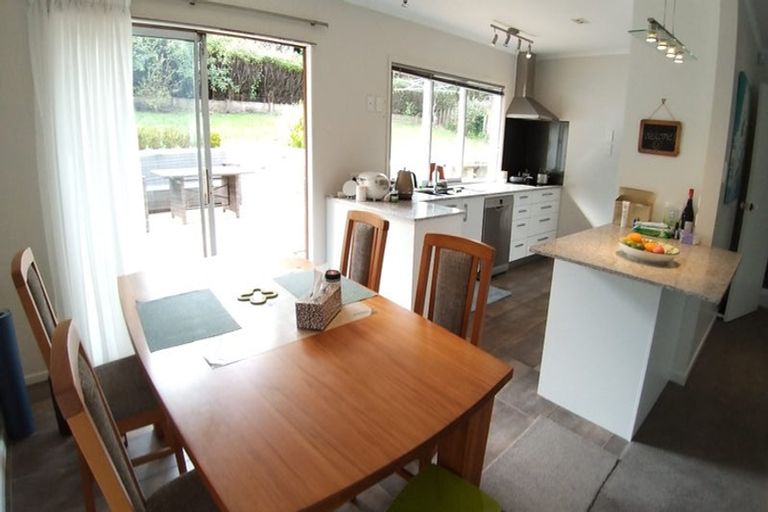 Photo of property in 5 Maugham Drive, Bucklands Beach, Auckland, 2014