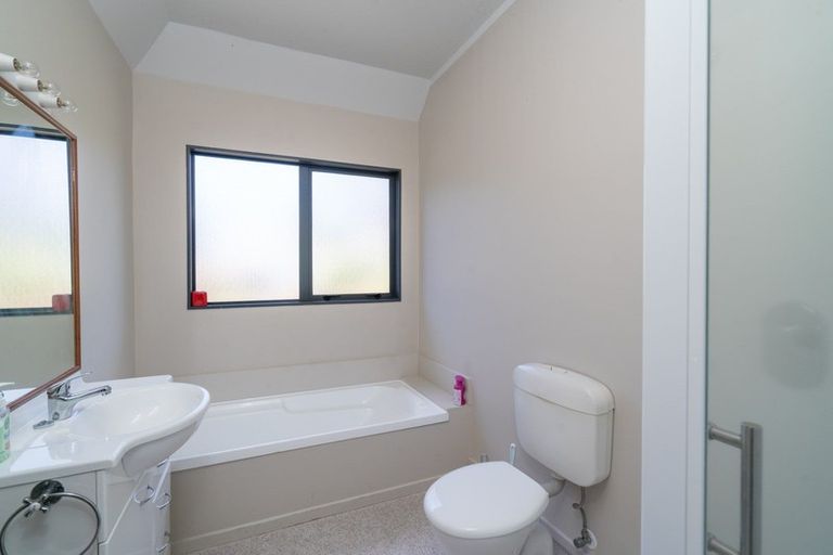 Photo of property in 1/52 Hawai Street, Two Mile Bay, Taupo, 3330