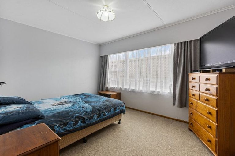 Photo of property in 8 Elm Grove, Westown, New Plymouth, 4310