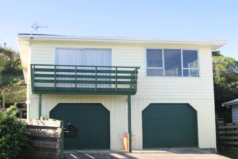 Photo of property in 8 Tregear Place, Camborne, Porirua, 5026