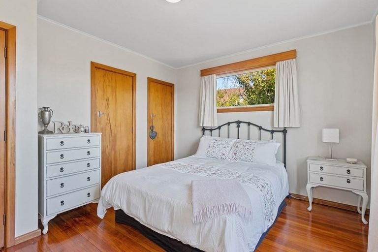 Photo of property in 1/172 Centaurus Road, Saint Martins, Christchurch, 8022